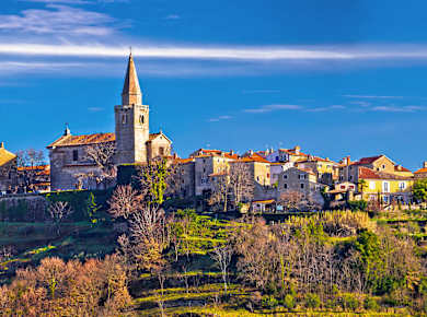 Pfarrkirche Sv. Vida, Modesta i Kresencije