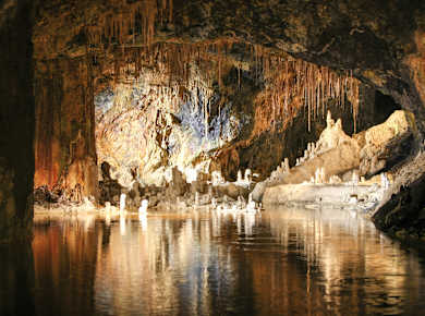 Saalfeld, Feengrotten