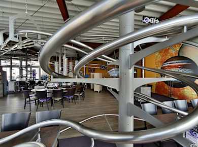 Dresden, Schwerelos Rollercoaster Restaurant