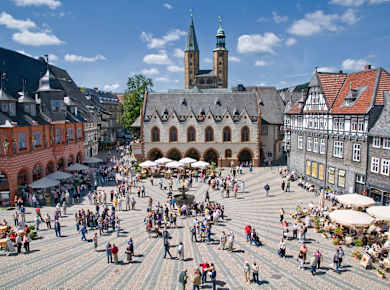 Goslar, Marktplatz und Rathaus