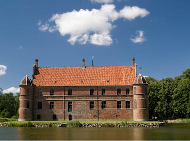 Hornslet, Rosenholm Slot