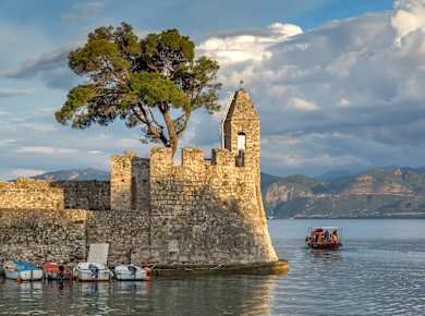 Nafpaktos