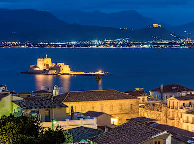 Nafplio, Insel Bourtsi