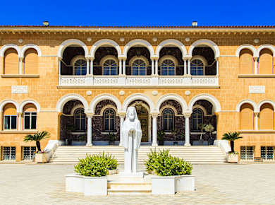 Nicosia-Süd, Erzbischöflicher Palast