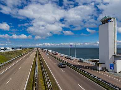 Den Oever, Afsluitdijk