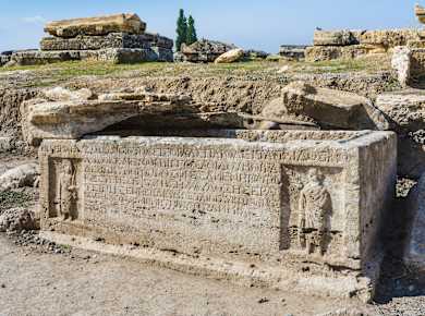 Pamukkale, Nekropole