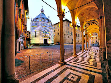 Pistoia, Piazza del Duomo