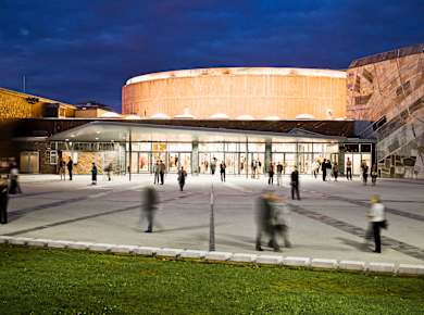 Stuttgart, Liederhalle und Boschareal