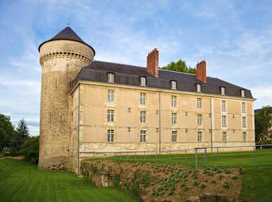 Tours, Château Royal