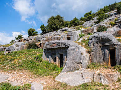 Turuncova, Limyra