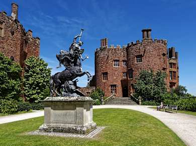 Welshpool, Powis Castle