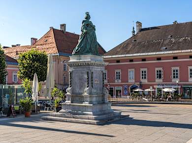 Klagenfurt, Maria Theresia Denkmal