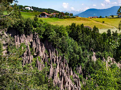 Klobenstein, Erdpyramiden
