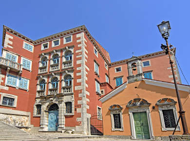 Labin, Palazzo Battiala