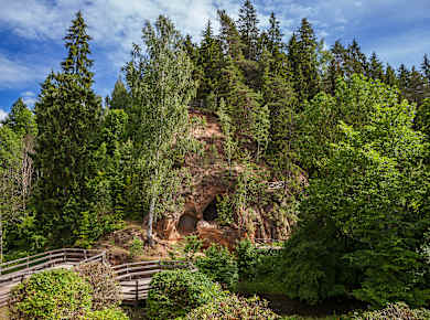 Lettland, Līgatne, Sandsteinhöhlen