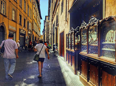 Lucca, Via Fillungo