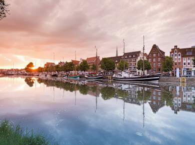 Lübeck, Holstenhafen