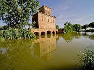 Mesola, Torre Abate und Torre Palù