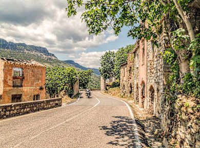 Àrthana/Arzana, Kurvenparadies rund um den Gennargentu