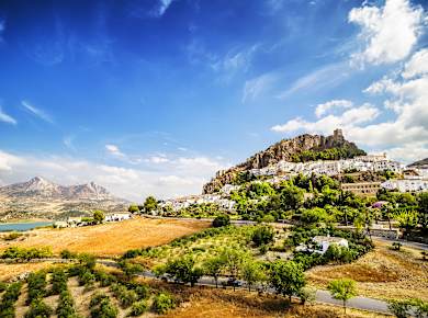 Ruta de los Pueblos Blancos, Zahara de la Sierra