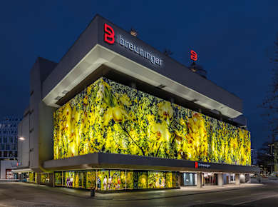 Stuttgart, Breuninger Flagship Store