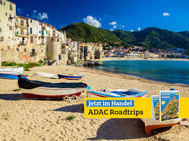 Taormina, Entlang der steilen Klippen