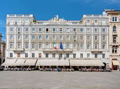 Triest, Caffè degli Specchi