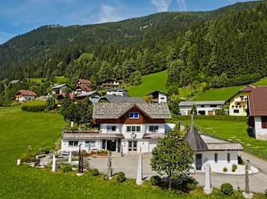 Untertschern, Destillerie Wolfram Ortner