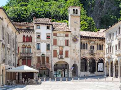 Vittorio Veneto, Loggia Serravallese