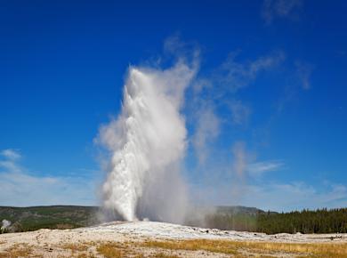 Yellowstone National Park, WY, Old Faithful