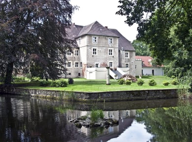 Mellenthin, Wasserschloss Mellenthin