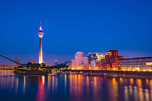 Düsseldorf, Rheinturm