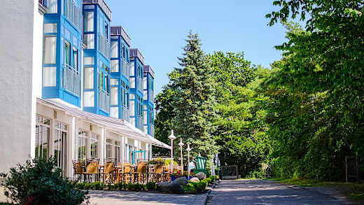 Front Atrium am Meer