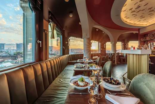 Zürich, Jules Verne Panoramabar