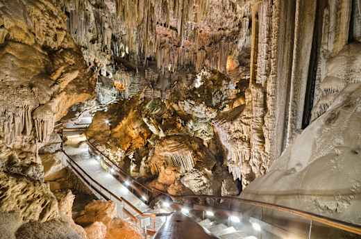 Nerja, Cuevas de Nerja