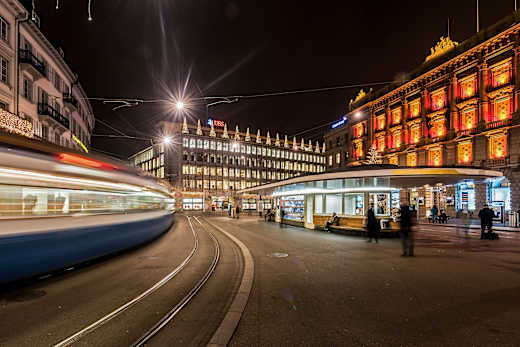 Zürich, Paradeplatz