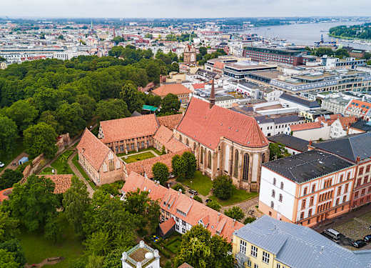 Rostock, Kloster zum Heiligen Kreuz