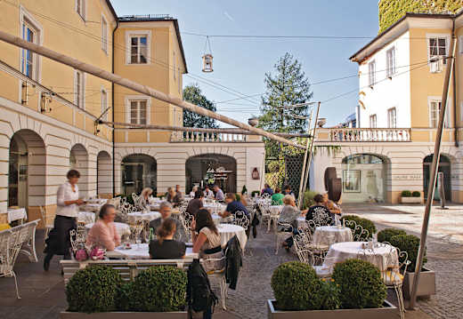 Innsbruck, Palais Trapp