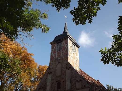 ns_Dorfkirche Landow 1