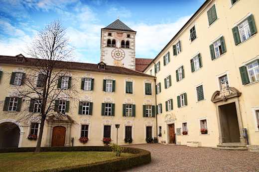 Vahrn, Kloster Neustift