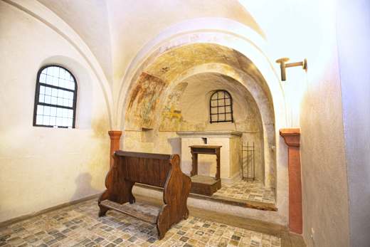 Helenenkapelle innen