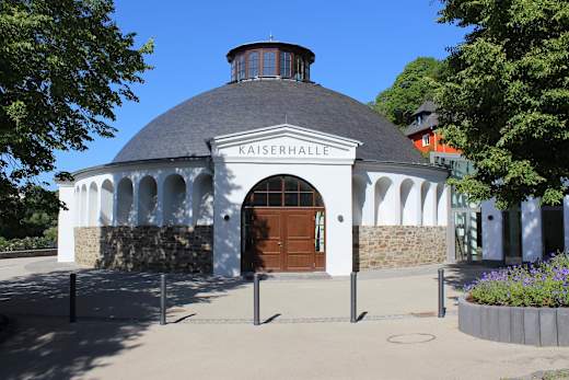 Kaiserhalle außen