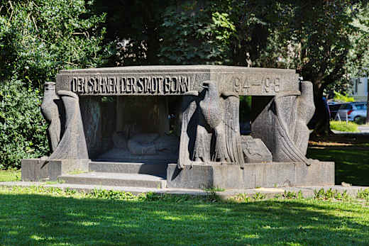 Kriegerdenkmal im Baumschulwäldchen