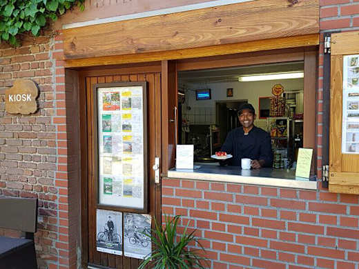 Bottrop, Heidhof, Kiosk.jpg
