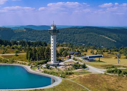 ettelsbergplateau-bergsee-hochheideturm.jpg