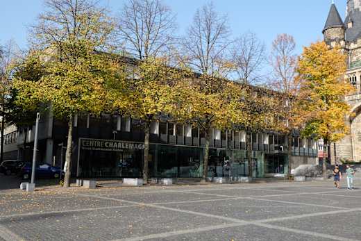 Centre Charlemagne im Herbst