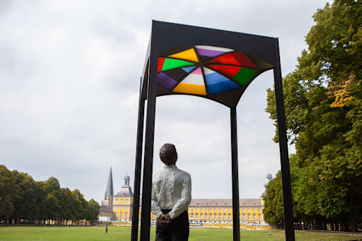 August Macke Figur im Hofgarten