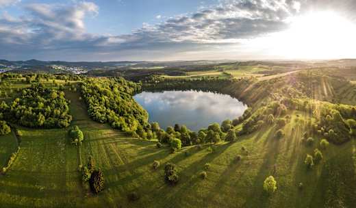 Sonnenaufgang am Weinfelder Maar