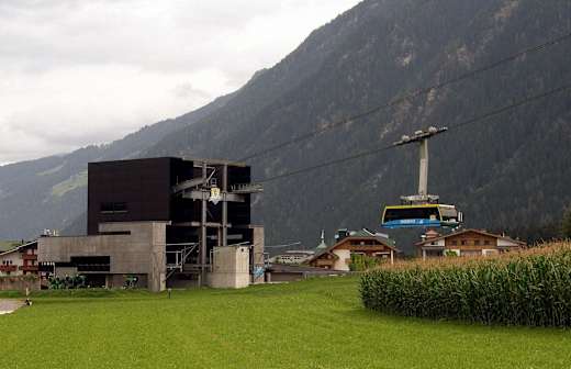 An der Talstation der Ahornbahn.
