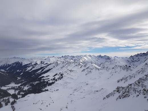 Optimales Skitouren/Schneeschuhbergsteigergelände